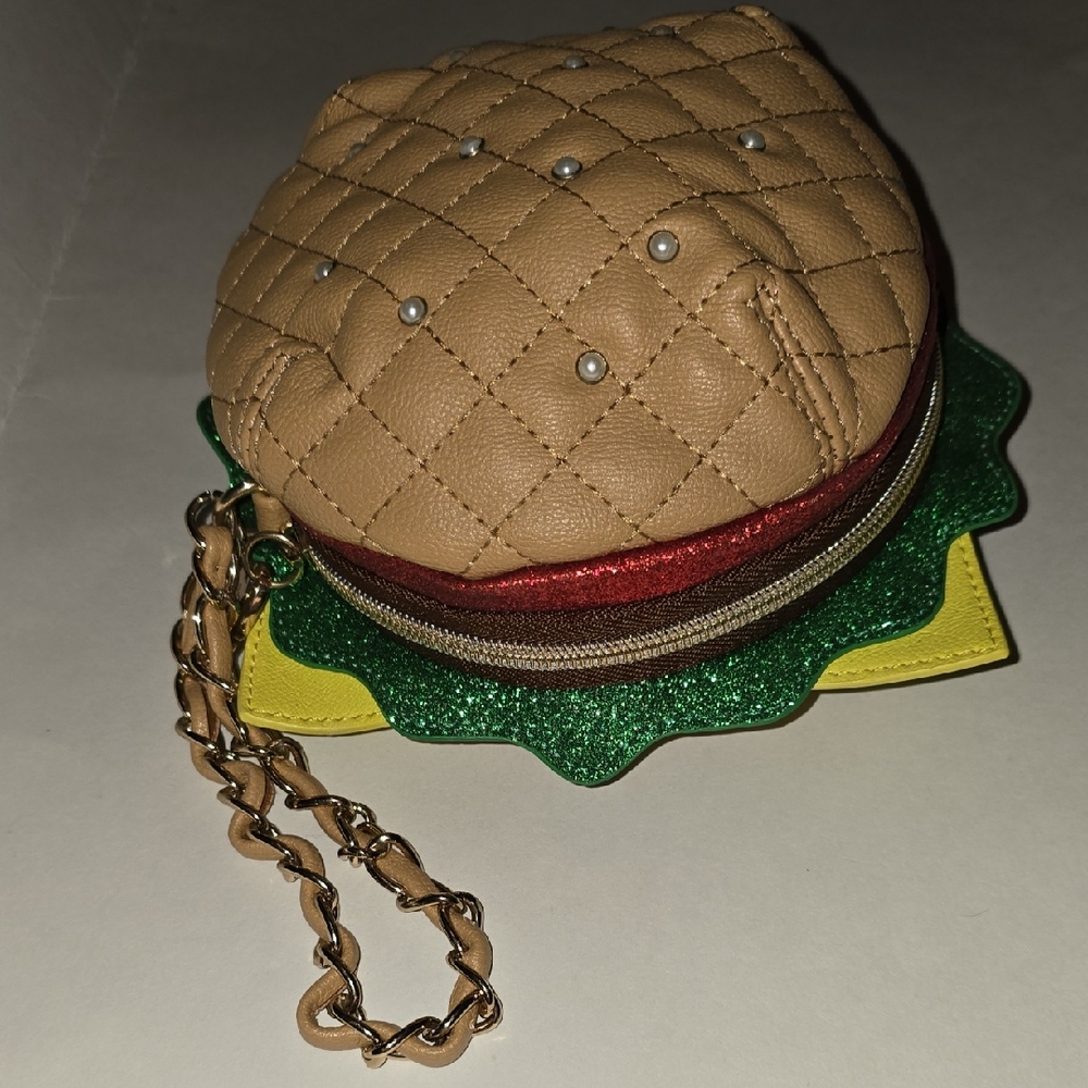 Betsey Johnson Nice Buns Cheeseburger Wristlet